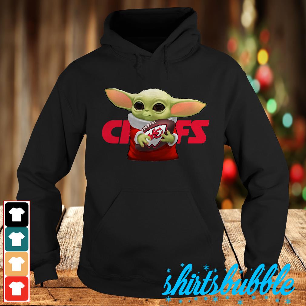 Official Star Wars Baby Yoda Hug Chicago Bears shirt, hoodie